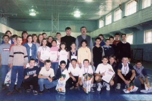 Участники открытого первенства СКА ДВО. Хабаровск. 5-11.2001. 