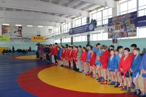Открытый турнир по самбо, посвященный памяти сотрудников силовых структур, погибших при исполнении служебных обязанностей (Южно-Сахалинск, 07.12.2013). 