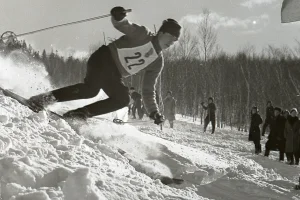 Соревнования по горнолыжному спорту (Южно-Сахалинск, начало 1960-х годов)
