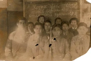 Юные ворошиловские стрелки – дети коренных малочисленных народов Севера 
Сахалинская культбаза (село Ноглики), 1938 год