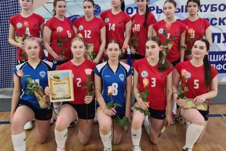 В активе «СШ по волейболу» четыре комплекта наград первенства ДФО