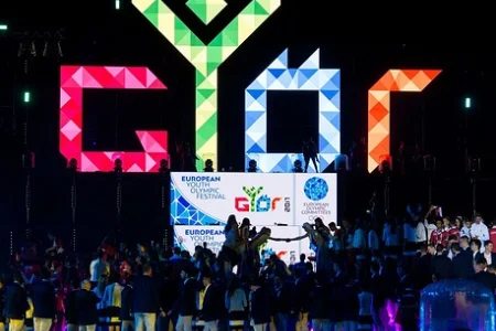 Островные спортсмены вышли на старт ЕЮОФ