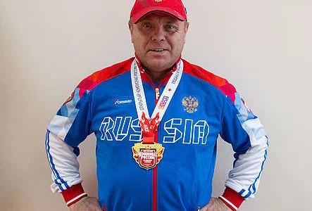 Юных сахалинцев приглашают заниматься тяжелой атлетикой в «Кристалл»