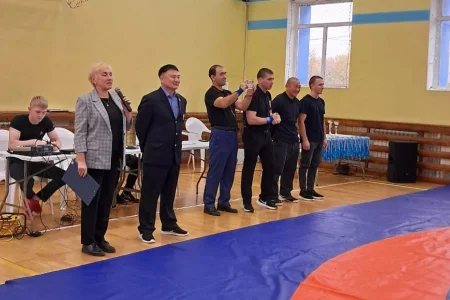 Борцы с Камчатки и Сахалина разыграли награды открытого первенства АГО