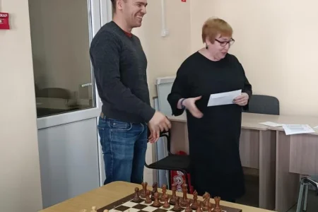 Победителем блиц-турнира стал гроссмейстер из Подмосковья Александр Москаленко