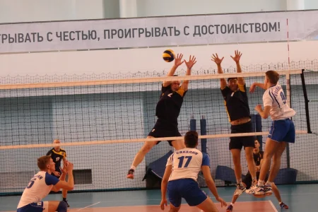 Чемпионат стартовал с победы ВЦ «Сахалин»