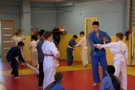 В ДД(ю)Т провели «Эстафету поколений»