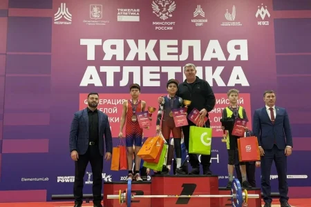 У сахалинских тяжелоатлетов - две медали всероссийского турнира