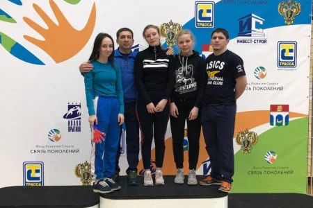 Софья Салтымакова из Корсакова заняла пятое место в первенстве России по женской борьбе и включена в кадетскую сборную страны