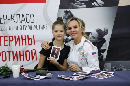 Екатерина Сиротина провела мастер-класс для юных сахалинок