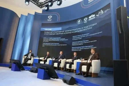 Директор ЦСП Алексей Никонов представил островной регион на ВЭФ