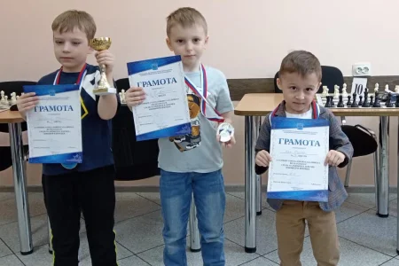 Им меньше лет, чем пешек перед началом партии: итоги городских состязаний