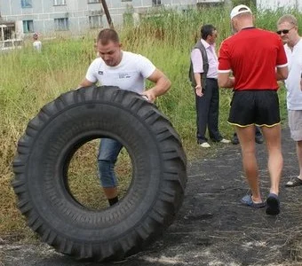 Богатырские забавы Углегорска