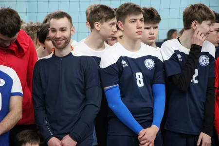 В турнире памяти Николая Ельченинова участвуют 18 команд
