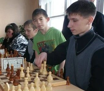 Черно-белые баталии углегорских школьников 