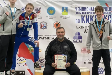 Сахалинские кикбоксеры отличились в Якутске