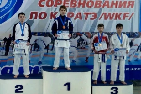 Сахалинские каратисты завоевали семь медалей на Всероссийских соревнованиях в Новосибирске 