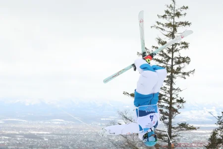 На «Горном воздухе» состоялась квалификация чемпионата России по фристайлу в могуле