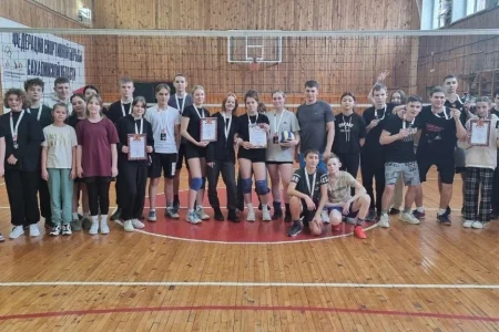 «Взлет» не взлетел на волейбольном турнире в Тымовске