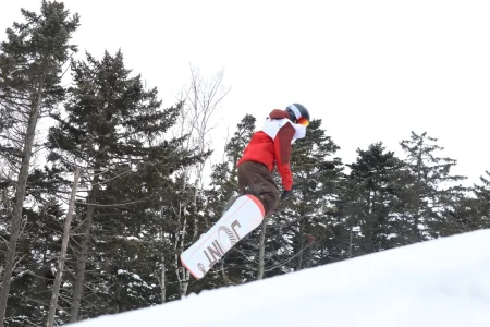 Сноубордисты проходят отбор на первенство ДФО