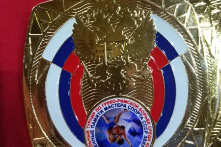 Сахалинские борцы завоевали медали всех достоинств на турнире в Чите