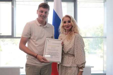 В Южно-Сахалинске чествовали участников экстремального кросс-триатлона на Шумшу