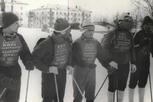 Участники лыжного пробега Оха - Хабаровск, 1971 год