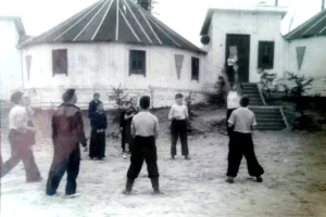 Игра в волейбол в Охинском районе, 1950-е годы