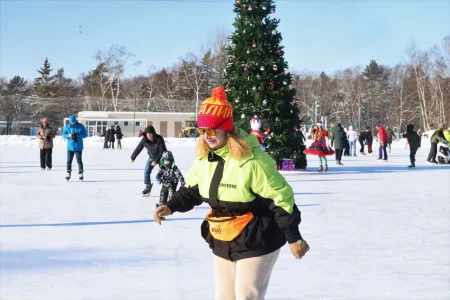 Декада спорта открылась катанием на коньках