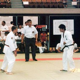 Матчевая встреча по дзюдо в г.Саппоро (Япония), слева Иван Кардаш
август 2004г.
