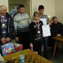 Сборная Холмска, занявшая первое место на командном чемпионате Сахалинской области 2011 года по шахматам. 