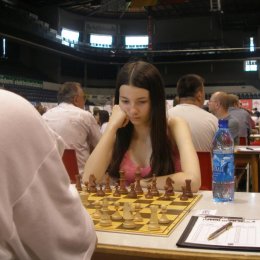 Евгения Самохина, мастер ФИДЕ по шахматам. Победительница юношеского первенства ДВФО по классическим шахматам 2003 года, серебряный призер 2000, 2001, 2002, 2004 годов, бронзовый призер 2005 года.