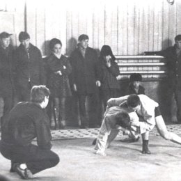 1970 год, областные соревнования по самбо в спортивном зале «Динамо» (за старой школой милиции). Судья – Вячеслав Хорхордин.  