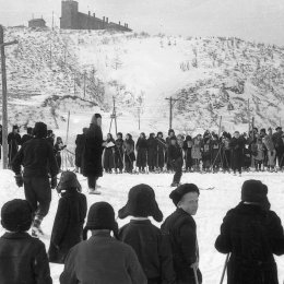 Лыжные соревнования в Углегорске, 1950-е годы