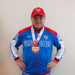 Островные тяжелоатлеты завоевали пять медалей на чемпионате страны среди ветеранов