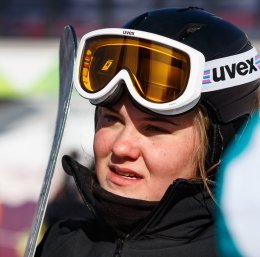 София Надыршина заняла второе место на этапе Кубка мира по сноуборду в Москве