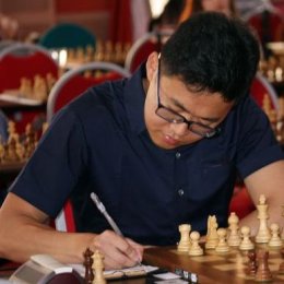 Сахалинские шахматисты одержали первые победы в высшей лиге