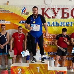 Островные тяжелоатлеты завоевали четыре медали всероссийского турнира