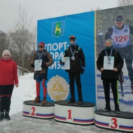 Лыжники Смирных посвятили соревнования памяти тренера