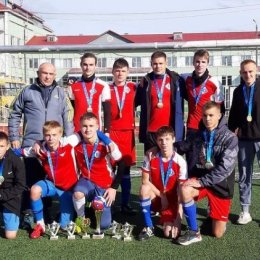 Футболисты из Тымовска победили на турнире в Ногликах