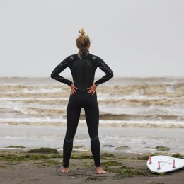Сборная России по серфингу опробовала волны на западном и восточном побережьях Сахалина