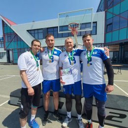 Команда «СШ по волейболу» выиграла стритбольный турнир
