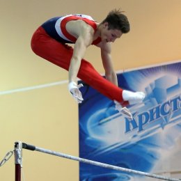 Богдан Анфилогов выполнил норматив мастера спорта и завоевал две медали первенства России по гимнастике среди юниоров 