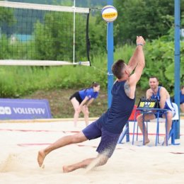 На турнире по пляжному волейболу победили Коркина/Черницова и Титов/Тулаев