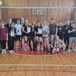 «Взлет» не взлетел на волейбольном турнире в Тымовске
