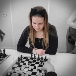 «Косатка» рада шахматистам
