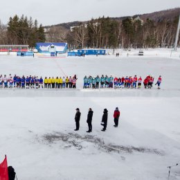 Сборная Корсакова выиграла чемпионат области по хоккею с мячом