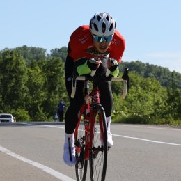 Велогонщики вышли на старт «Анивской весны-2020»