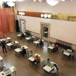 В Холмске начался детский турнир по быстрым шахматам