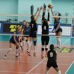 «Сахалин» завоевал золотые медали женского чемпионата Дальнего Востока по волейболу